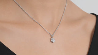 video of moissanite pendant